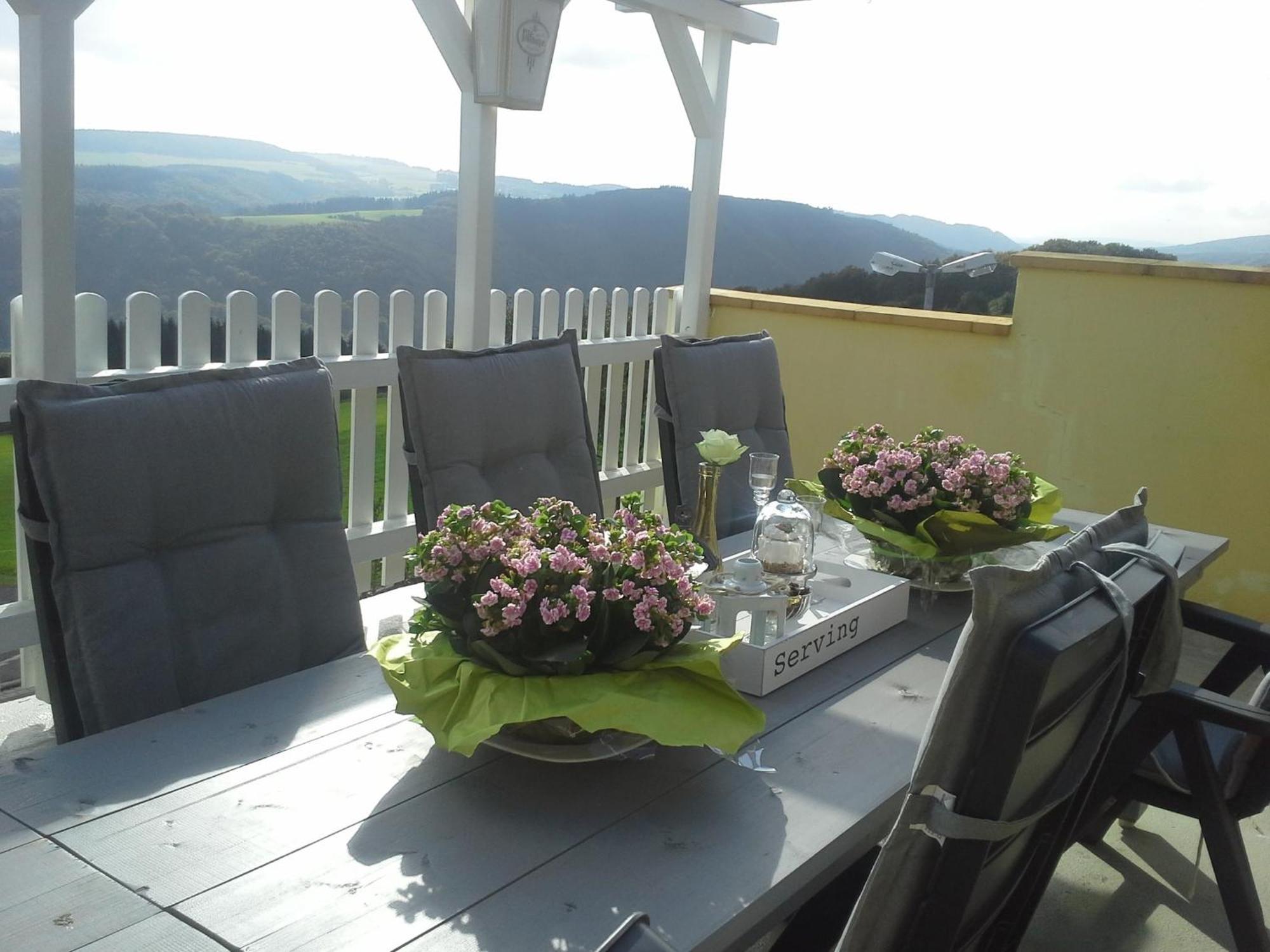 Beautiful Holidayhome With Sauna And Terrace Harscheid 外观 照片